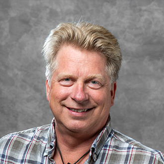 Headshot of Soren Prestemon.