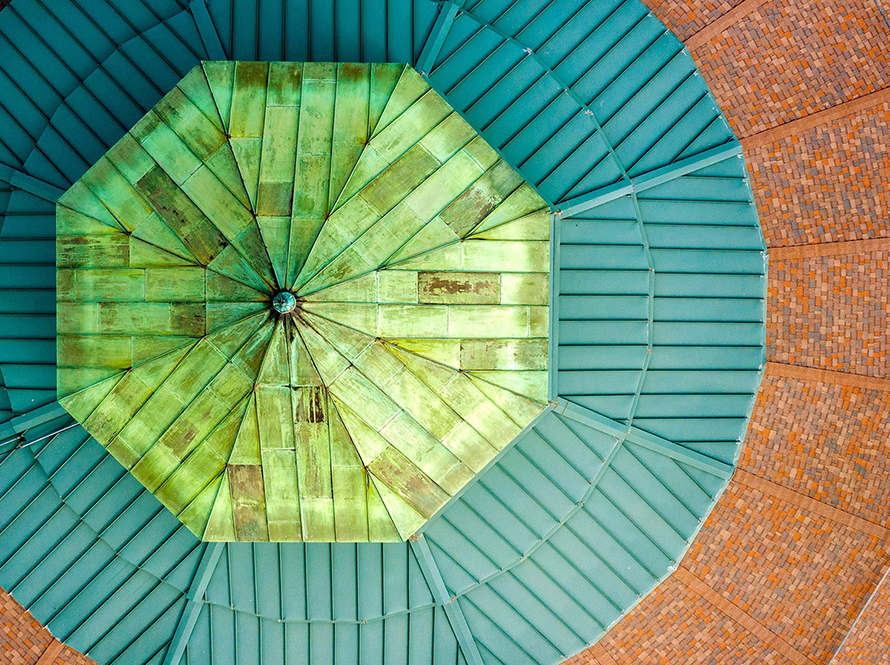 Aerial photo of roof of the Advanced Light Source (ALS).